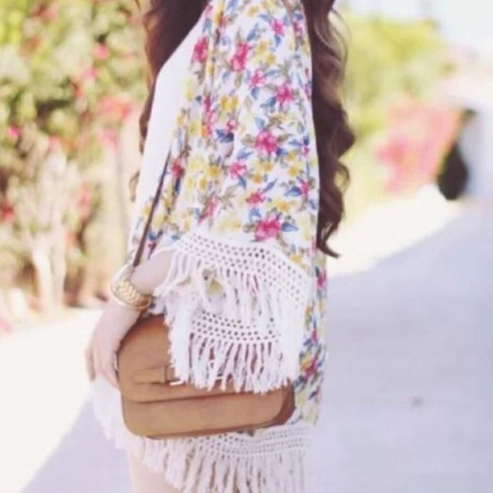 💎NWOT Zara Trafulac Floral Kimono with Cotton Fringe